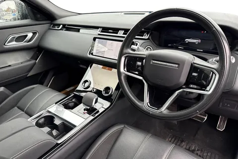 17 of 47 for LAND ROVER RANGE ROVER VELAR 2.0 D200 Edition 5dr Auto
