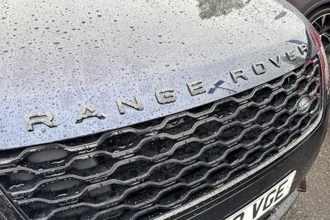 27 of 47 for LAND ROVER RANGE ROVER VELAR 2.0 D200 Edition 5dr Auto