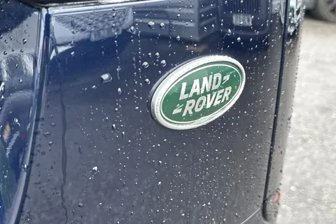 32 of 47 for LAND ROVER RANGE ROVER VELAR 2.0 D200 Edition 5dr Auto