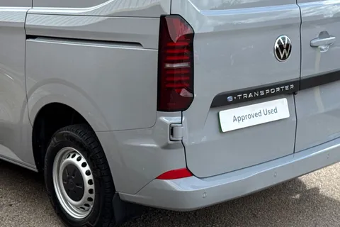 KR26FZZ Volkswagen E-Transporter 136PS 100kW 65kWh Commerce Plus Van Auto Thumbnail #8