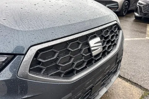 SEAT Arona 1.0 TSI FR First Edition Euro 6 (s/s) 5dr Thumbnail #25