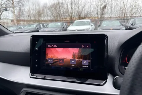 SEAT Arona 1.0 TSI FR First Edition Euro 6 (s/s) 5dr Thumbnail #47