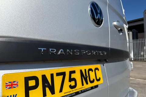 PN75NCC Volkswagen Transporter 2.0 TDI 110 Commerce Pro Van Thumbnail #28