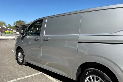 PN75NCC Volkswagen Transporter 2.0 TDI 110 Commerce Pro Van Thumbnail #32