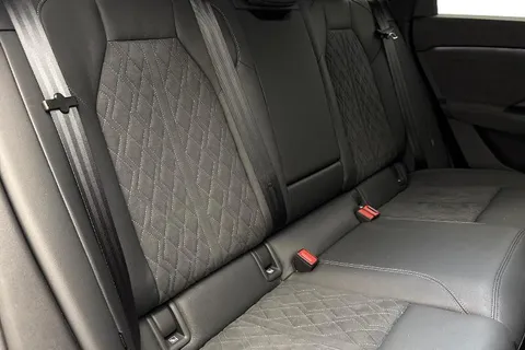 KM75VWR Audi Q6 E-Tron Q6 SUV Edition 1 e-tron  185,00 kW Thumbnail #10