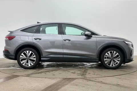 KP75JYG Audi Q4 e-tron Q4 Sportback Sport 40 e-tron  150,00 kW Thumbnail #4