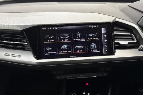 KM75ZWY Audi Q4 e-tron Q4 Sportback Sport 45 e-tron  210,00 kW Thumbnail #13