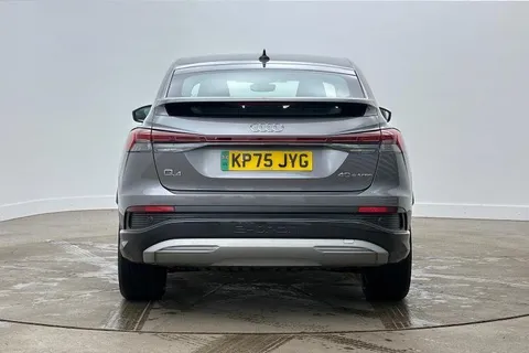 KP75JYG Audi Q4 e-tron Q4 Sportback Sport 40 e-tron  150,00 kW Thumbnail #9