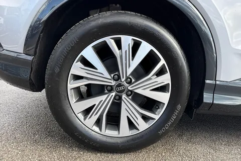 11 of 56 for Audi Q4 e-tron 40 Sport SUV 5dr Electric Auto 63kWh (204 ps)
