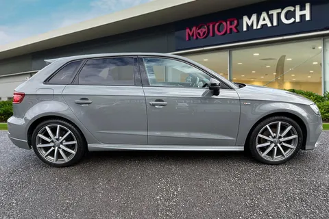 PJ19KWA Audi A3 1.6 TDI 30 Black Edition Sportback Euro 6 (s/s) 5dr Thumbnail #4