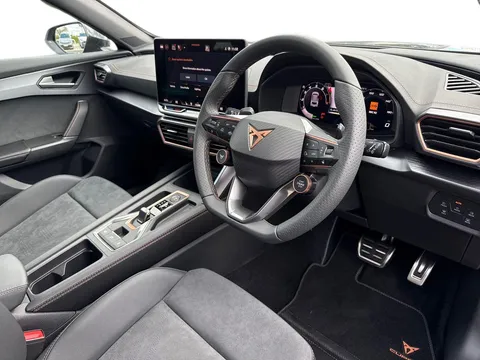 8 of 39 for CUPRA Formentor 1.5 eTSI V2 DSG Euro 6 (s/s) 5dr
