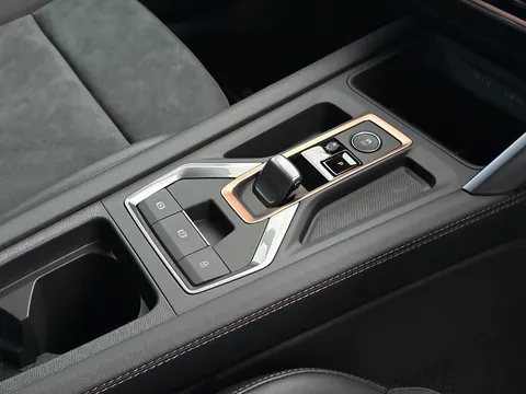 20 of 39 for CUPRA Formentor 1.5 eTSI V2 DSG Euro 6 (s/s) 5dr