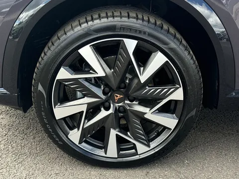 22 of 39 for CUPRA Formentor 1.5 eTSI V2 DSG Euro 6 (s/s) 5dr
