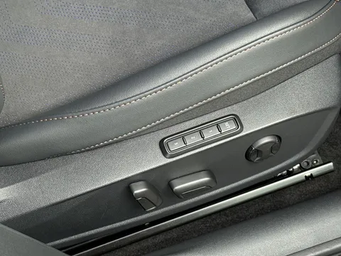 34 of 39 for CUPRA Formentor 1.5 eTSI V2 DSG Euro 6 (s/s) 5dr