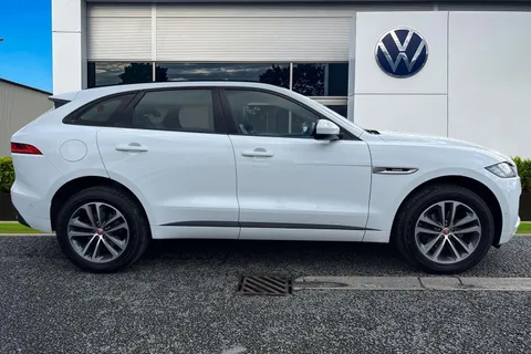 SH19TTZ Jaguar F-Pace 2.0 D180 R-Sport Auto AWD Euro 6 (s/s) 5dr Thumbnail #4