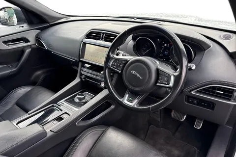 SH19TTZ Jaguar F-Pace 2.0 D180 R-Sport Auto AWD Euro 6 (s/s) 5dr Thumbnail #15