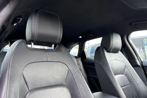 SH19TTZ Jaguar F-Pace 2.0 D180 R-Sport Auto AWD Euro 6 (s/s) 5dr Thumbnail #25
