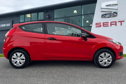 MJ64HNO Ford Fiesta 1.25 Studio Euro 5 3dr Thumbnail #3