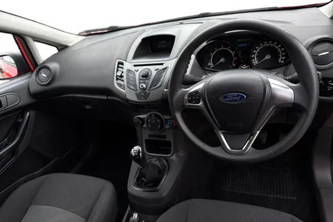 MJ64HNO Ford Fiesta 1.25 Studio Euro 5 3dr Thumbnail #17