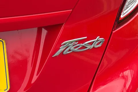 MJ64HNO Ford Fiesta 1.25 Studio Euro 5 3dr Thumbnail #28
