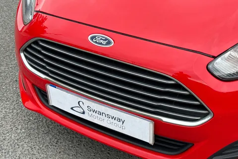 MJ64HNO Ford Fiesta 1.25 Studio Euro 5 3dr Thumbnail #35