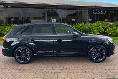 Audi Q7 3.0 TDI V6 Black Edition Tiptronic quattro Euro 6 (s/s) 5dr Thumbnail #4