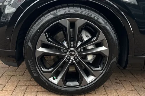 Audi Q7 3.0 TDI V6 Black Edition Tiptronic quattro Euro 6 (s/s) 5dr Thumbnail #12