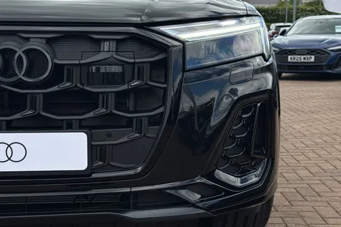 Audi Q7 3.0 TDI V6 Black Edition Tiptronic quattro Euro 6 (s/s) 5dr Thumbnail #30