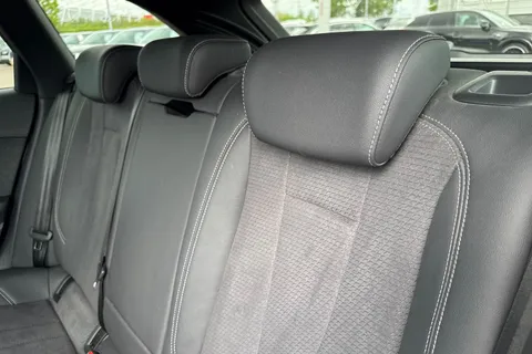 LM73HFD Audi A4 Avant Avant S line 35 TFSI 150 PS S tronic Thumbnail #20