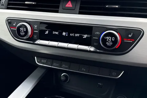 LM73HFD Audi A4 Avant Avant S line 35 TFSI 150 PS S tronic Thumbnail #23