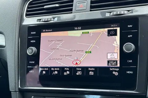 DG68UUA Volkswagen Golf 2.0 TDI SE 5dr DSG [Nav] ⭐1 Year Volkswagen Warranty⭐ Thumbnail #18