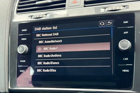 DG68UUA Volkswagen Golf 2.0 TDI SE 5dr DSG [Nav] ⭐1 Year Volkswagen Warranty⭐ Thumbnail #30