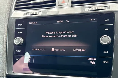 DG68UUA Volkswagen Golf 2.0 TDI SE 5dr DSG [Nav] ⭐1 Year Volkswagen Warranty⭐ Thumbnail #33