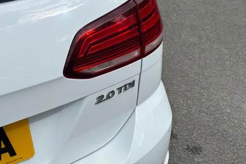 DG68UUA Volkswagen Golf 2.0 TDI SE 5dr DSG [Nav] ⭐1 Year Volkswagen Warranty⭐ Thumbnail #46