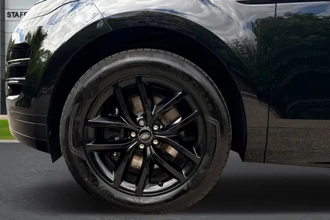  Land Rover Range Rover Evoque 1.5 P270e 12.17kWh Edition Auto 4WD Euro 6 (s/s) 5dr Thumbnail #9