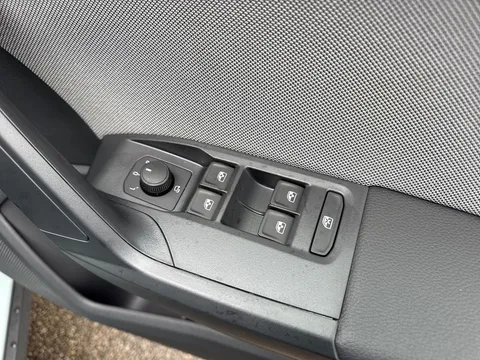  SEAT Arona 1.0 TSI FR Sport DSG Euro 6 (s/s) 5dr Thumbnail #21
