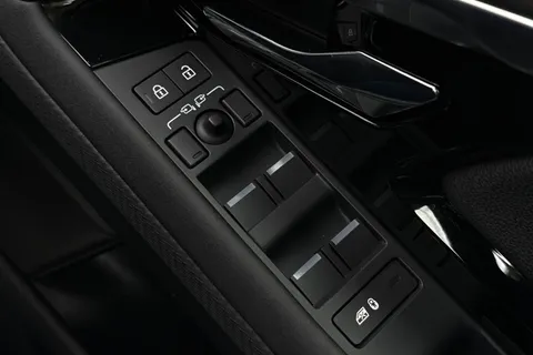 26 of 51 for Land Rover Range Rover Evoque 2.0 D200 Evoque Edition 5dr