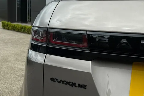 27 of 51 for Land Rover Range Rover Evoque 2.0 D200 Evoque Edition 5dr