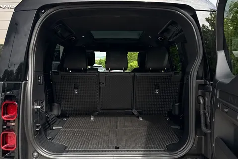 KO74MXV Land Rover Defender 110 3.0 D350 X-Dynamic HSE 5dr Thumbnail #12