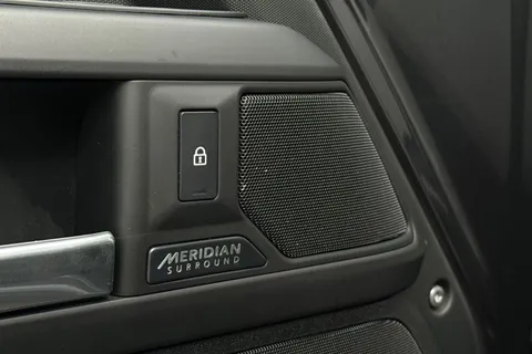 KO74MXV Land Rover Defender 110 3.0 D350 X-Dynamic HSE 5dr Thumbnail #26