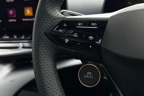 KN75YEJ CUPRA Tavascan 77kWh VZ1 SUV Coupe Auto 4Drive 5dr Thumbnail #35