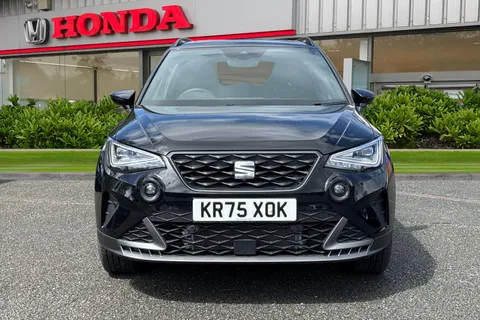 KR75XOK SEAT Arona 1.0 TSI FR Black Edition DSG Euro 6 (s/s) 5dr Thumbnail #4