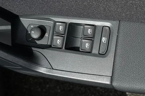 KR75XOK SEAT Arona 1.0 TSI FR Black Edition DSG Euro 6 (s/s) 5dr Thumbnail #22