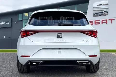 SEAT Leon 1.5 TSI EVO FR Sport Euro 6 (s/s) 5dr Thumbnail #5
