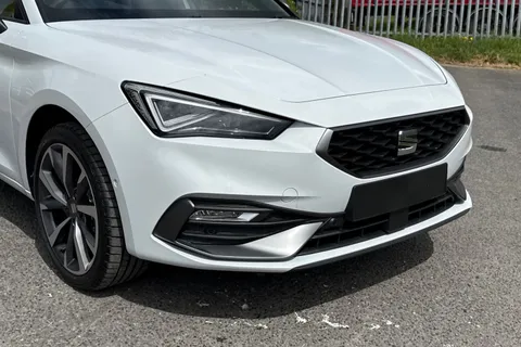 SEAT Leon 1.5 TSI EVO FR Sport Euro 6 (s/s) 5dr Thumbnail #9