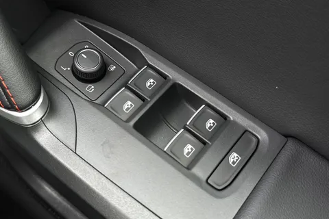 SEAT Leon 1.5 TSI EVO FR Sport Euro 6 (s/s) 5dr Thumbnail #36