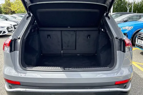 KP73LFJ Audi Q4 e-tron Q4  S line 50 e-tron quattro 220,00 kW Thumbnail #8