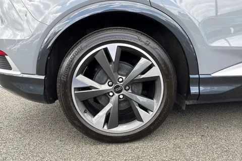 KP73LFJ Audi Q4 e-tron Q4  S line 50 e-tron quattro 220,00 kW Thumbnail #12