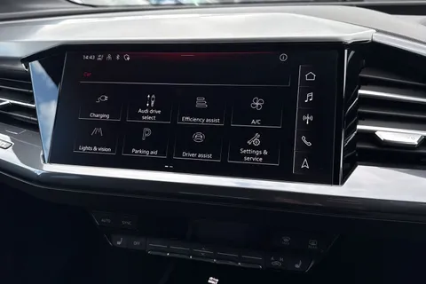 KP73LFJ Audi Q4 e-tron Q4  S line 50 e-tron quattro 220,00 kW Thumbnail #30