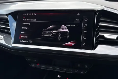 KP73LFJ Audi Q4 e-tron Q4  S line 50 e-tron quattro 220,00 kW Thumbnail #33